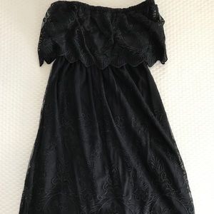 Lace strapless dress